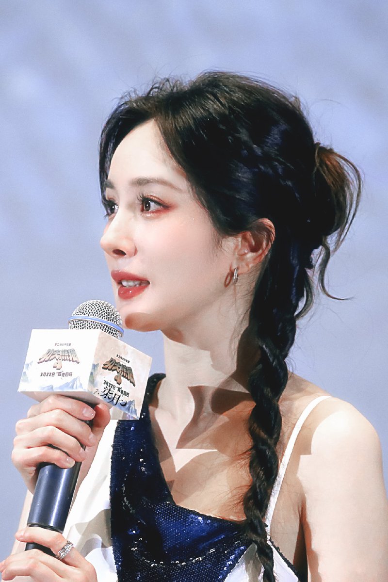 yangmiicambodia's tweet photo. She's really beautiful 🦊🫶🏻 Yang Mi For the gala Premiere "Kung Fu Panda 4" at Beijing Cinema 🔥
#YangMi #杨幂 #kungfupanda4 #Xiaozhen https://t.co/A4Lx4zzWJR