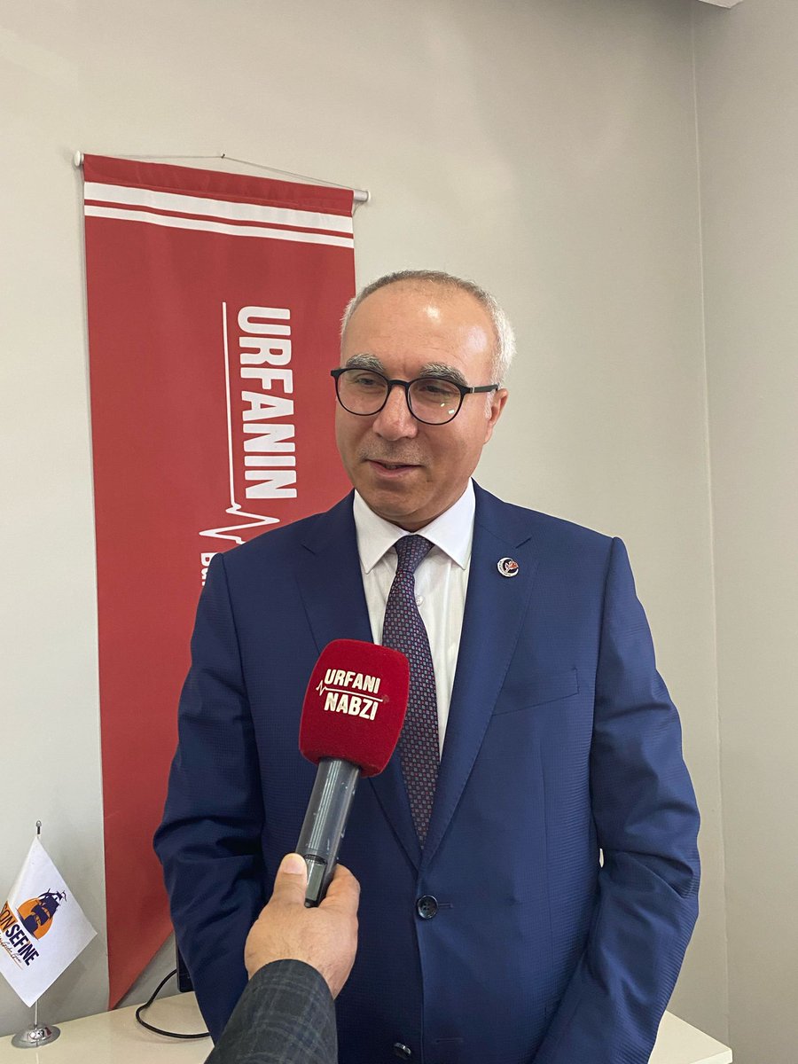 AliTutluoglu's tweet photo. Mubarek Cumanın hayrı, bereketi ve selameti hepimizin üzerine olsun...
Hayırlı iftarlar,
Hayırlı ramazanlar olsun inşaallah...
Hep Birlikte Başaracağız "Karaköprü'yü Şiir Gibi Yöneteceğiz." Hep beraber kazanacağız...
#MuhsinYazıcıoğlu 
#Karaköprü 
#Şanlıurfa https://t.co/n0sAh92ECu