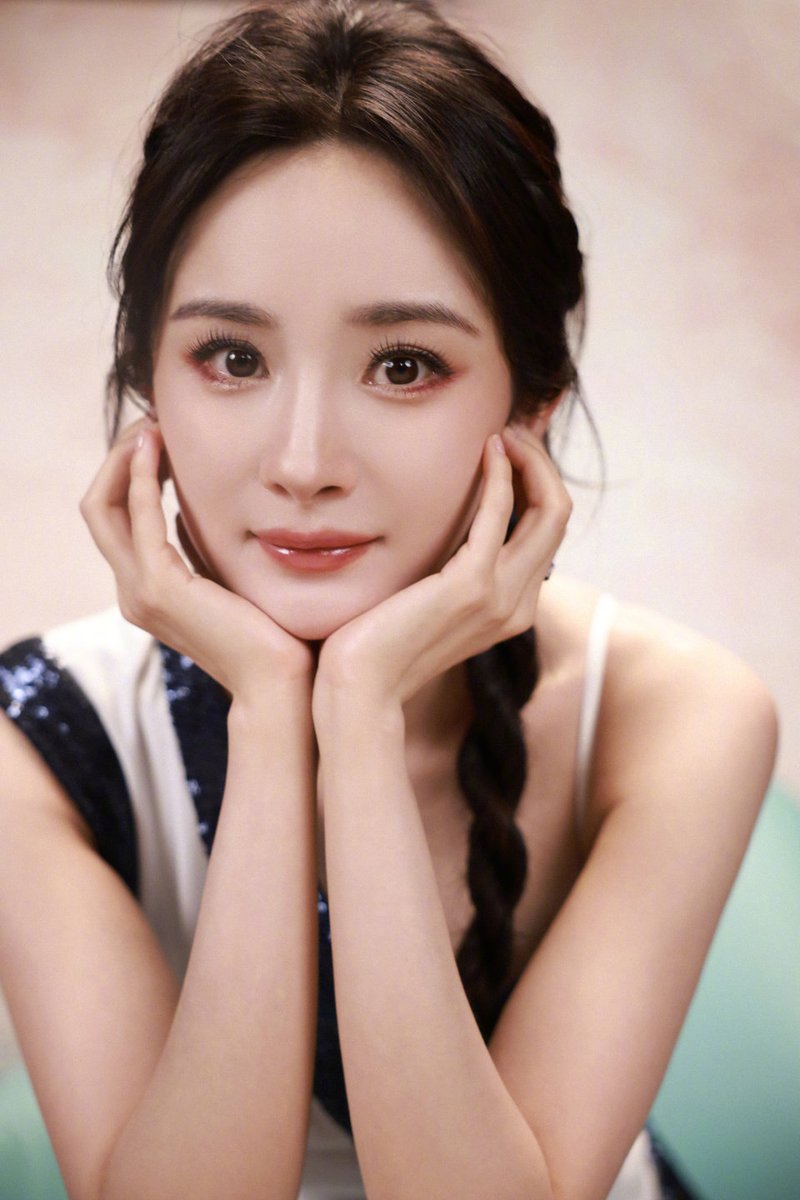 yangmiicambodia's tweet photo. She's so cute 🦊🫶🏻
Yang Mi Studio Update For the gala Premiere "Kung Fu Panda 4" at Beijing Cinema 🔥
#YangMi #杨幂 #kungfupanda4 #Xiaozhen https://t.co/9b46IDGqbT