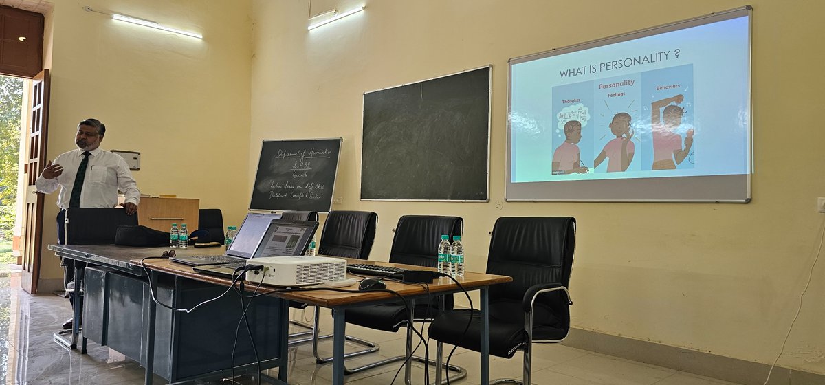 KaumudiSingh9's tweet photo. An invited lecture on Soft Skills Development at @hbtukanpur by Dr Rao Vikram Singh (NMIMS, Mumbai) https://t.co/Obxs0sDdpN