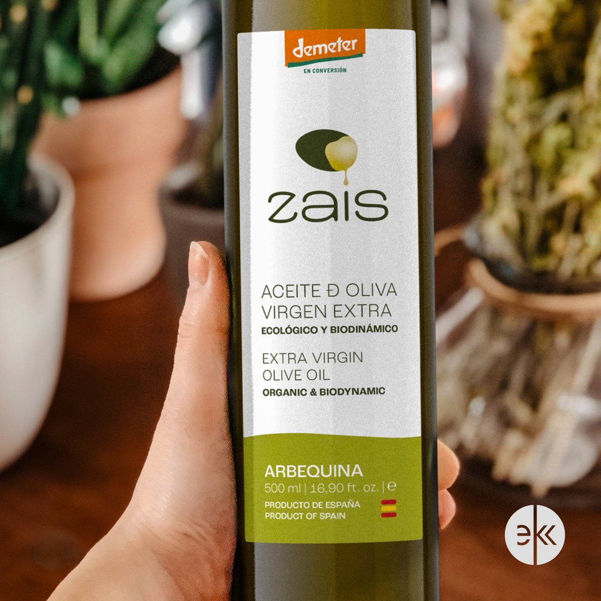 elkokodesign's tweet photo. 🫒Nos enorgullece presentar nuestro trabajo de etiquetado para Zais Bio en Jaén. Cada detalle ha sido cuidadosamente elaborado para reflejar la calidad y la esencia de este producto premium. @elkokoworkshop https://t.co/ENiK9UJ6cJ