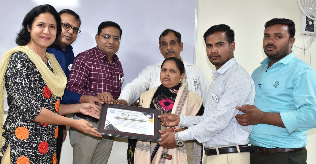 aiims_rpr's tweet image. #aiims_rpr has successfully transplanted 21 kidneys in the last year, and more than 50 patients are in waiting list. Experts in AIIMS say that some districts in CG and nearby areas in Odisha are posing a challenge for kidney patients. 
#Chhattisgarh 
#MoHFW_INDIA