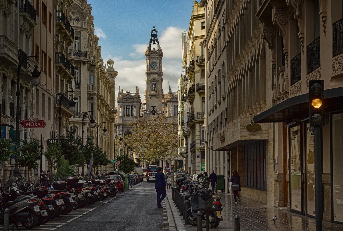 📢 We’re happy to share that @AjuntamentVLC - our partner in #MindtheMissions #ErasmusPlus project won the Green Capital of Europe title! #greencities #Valencia
Read more: edition.cnn.com/travel/valenci…