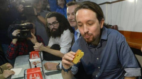 ¿Irías al bar de Pablo Iglesias en Madrid? 

🔄 Sí
❤️ No