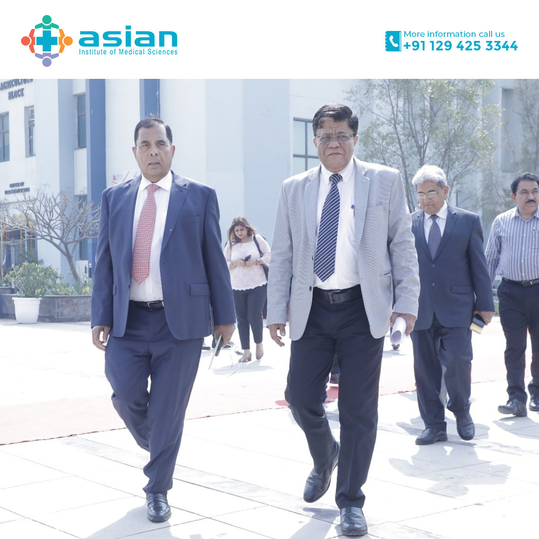 AIMSFaridabad's tweet photo. Unlocking healthcare's potential! Our CMD shares insights at MVN University, fostering innovation and collaboration. Together, we shape tomorrow's healthcare landscape.
.
.
#HealthcareLeadership #EducationInnovation #CMDTalks #MVNEvent #FutureOfHealthcare #IndustryInsights #GraduateExpectations #UniversityInitiatives #HealthcareEducation #CollaborativeLearning #InnovationInEducation #ShapingTomorrow