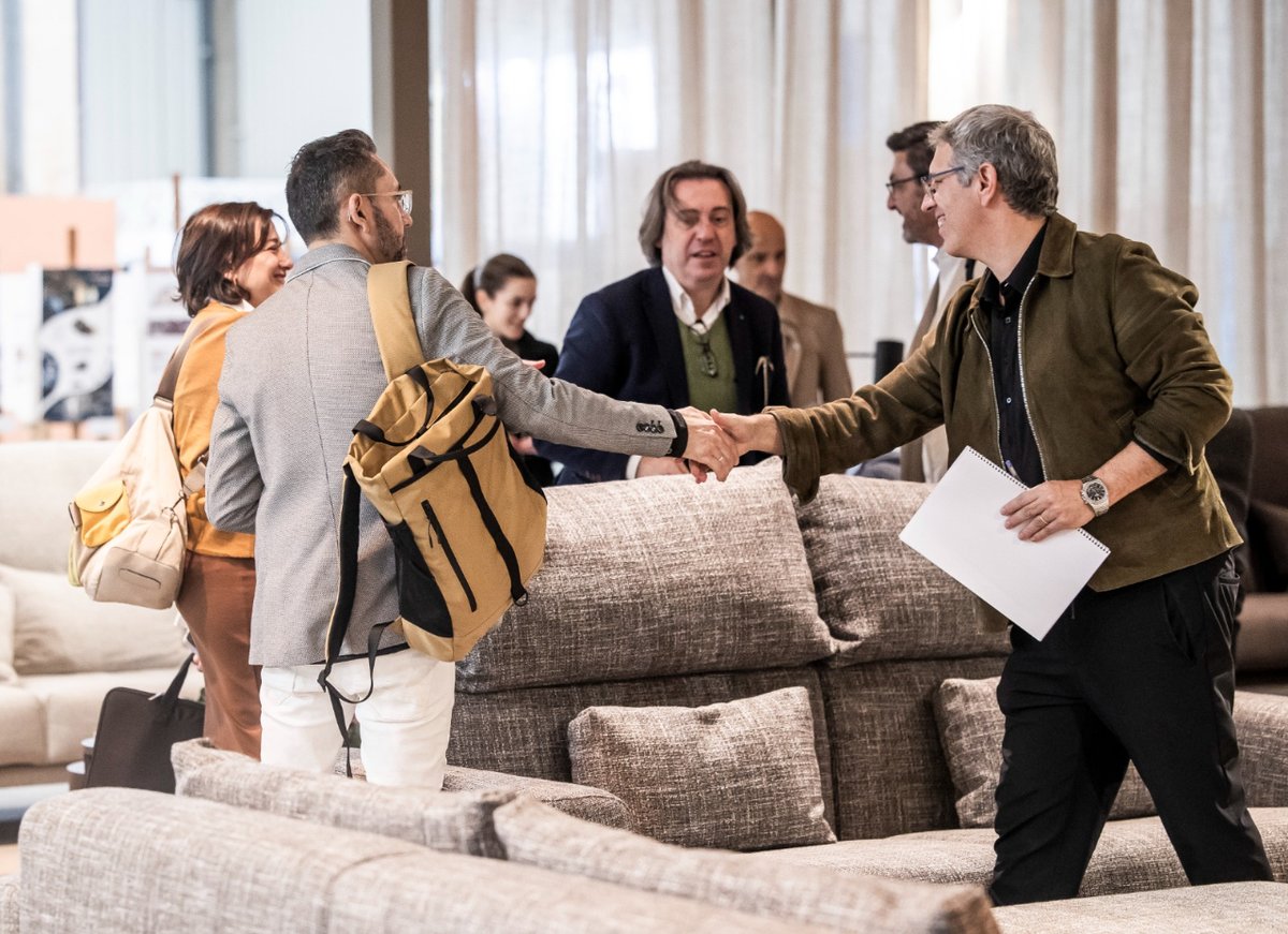 ✅ Éxito sostenido en <a href="/FeriaMuebleZgz/">Feria del Mueble</a> 2024. Misiones internacionales y negocio en auge.

ℹ️ Más info: i.mtr.cool/hdmejhjdmm 

#FMZ2024
#AsocFeriasEsp #feriasComerciales #Exhibitions #Sinergias #Negocio #Economía #Innovación #Crecimiento