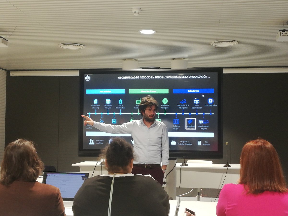 BiotechFashionGirl tweet media