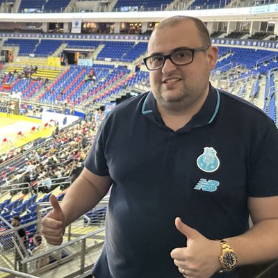CoachNunoSousa's tweet photo. #NovaFotoDePerfil https://t.co/2LQTuXLWXu