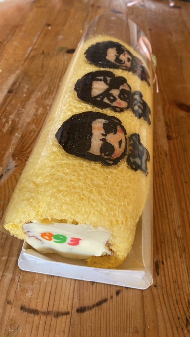 I made a Yakuza roll cake!  端の数字がポイント♡ https://t.co/Zh2Ck1U20J