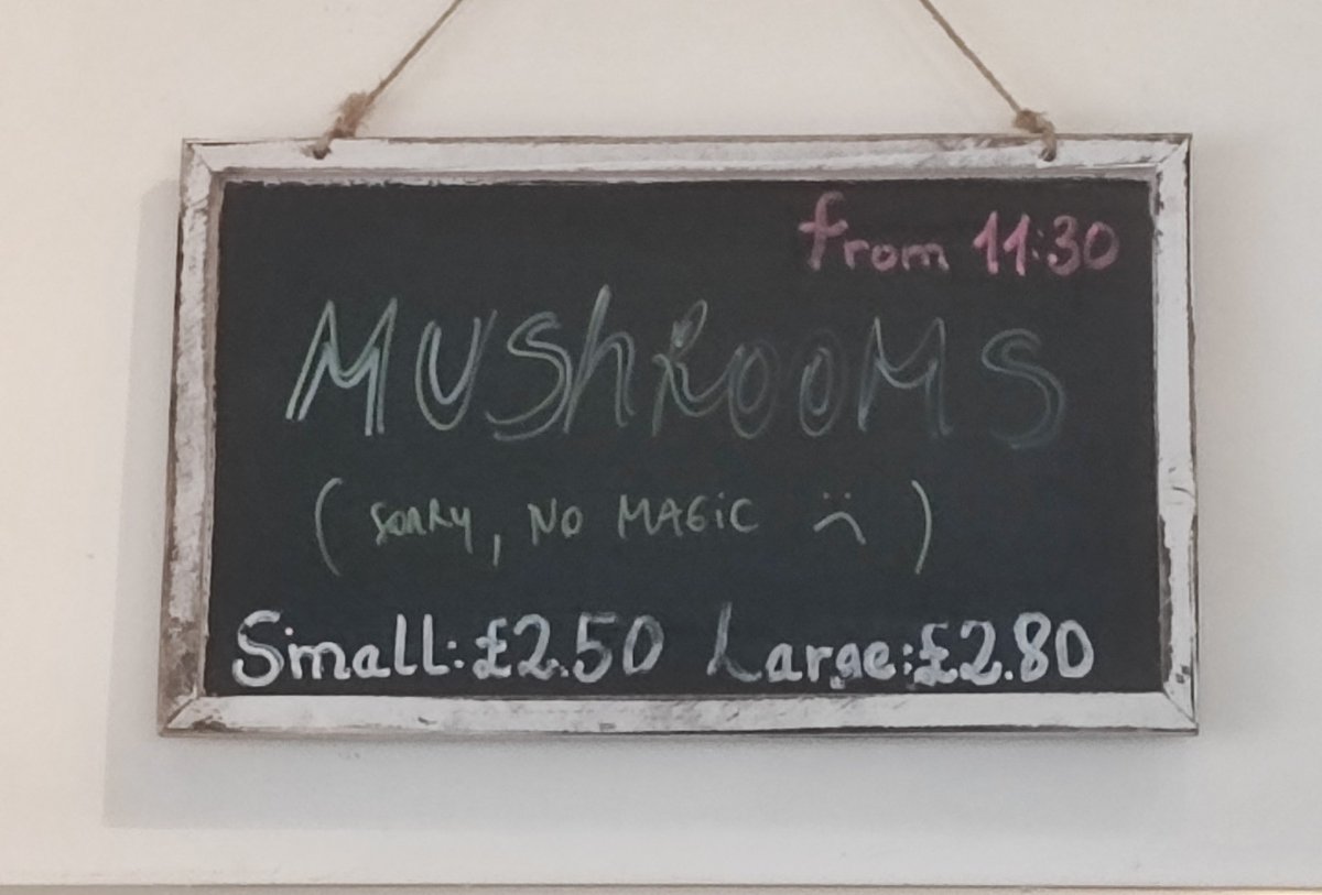 Crumbs Cafe tweet media