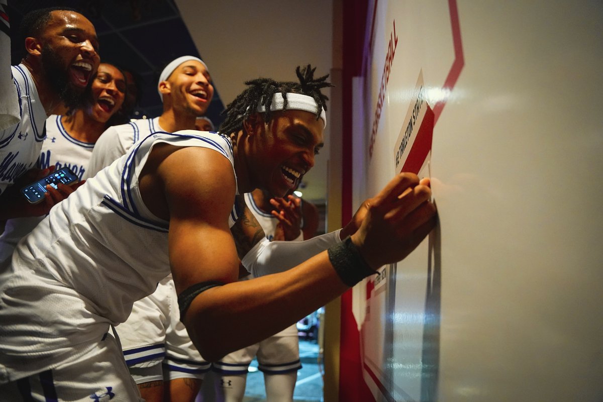 Vegas loves a show, so we had to give 'em one to open #WACVegas last night.

📸 Gallery &gt;&gt; utamavs.us/qfpics

#BuckEm🐎 || #EmptyTheTank🪫