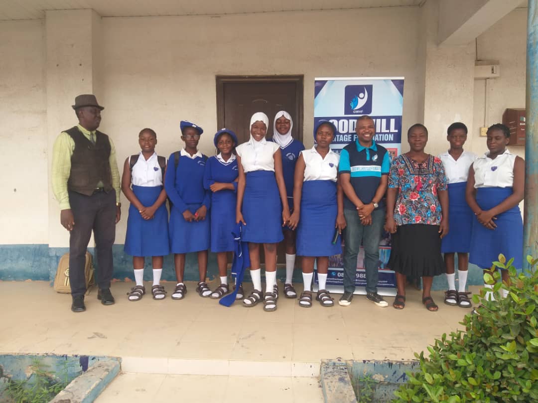 GoodwillHF's tweet photo. we held another segment of career talk with d senior secondary students of Queens school Ibadan. We were able to share the Career guidance with the students to usually focuses on career information that provides information on courses, occupations, career paths and labor market https://t.co/Y2hO0ZAjMy