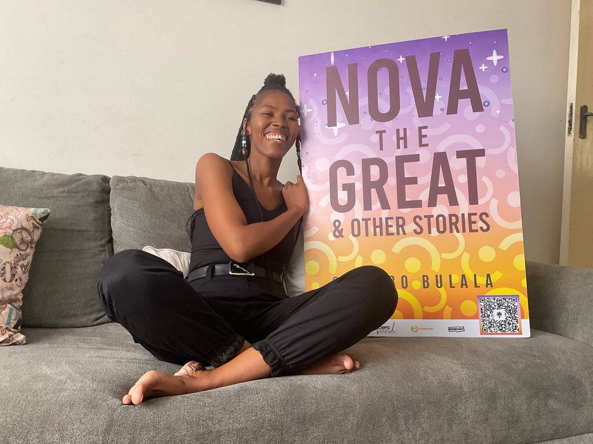 SihloboBulala2's tweet image. Of love💜, living through pictures📸, and hugging gigantic book covers💐🙈🥹

Many of you know from your stories that there are friends who will make you do things😂, and this was one of those moments. @stacy_nyathi Ma&apos;am, I love you🥹❤️

#scriptsandbars #southernafricanartists