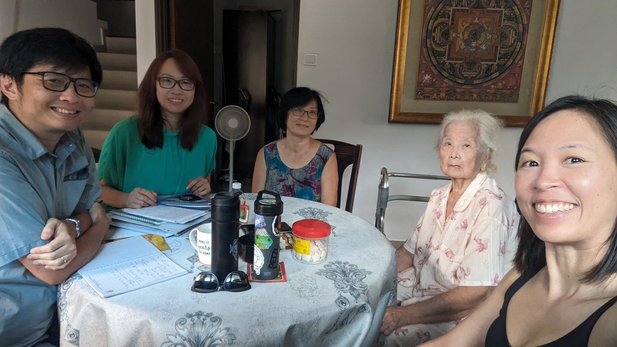 Three generations of stories from Kampung Nee Soon with writers from the National Heritage Board. It's so wonderful to hear different perspectives and experiences from the same space across time. 💕 ⌚ We are so lucky to all be sitting here together. Thank you @budak