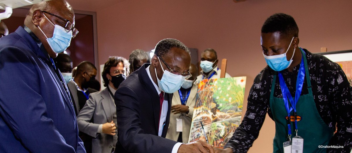 GIC Africa (@germanyinafrica) on Twitter photo The Cooperation Ethnological Museums #Luanda-Berlin is a cooperation between <a href="/goetheinstitut/">goetheinstitut</a> #Angola 🇦🇴, the Ethnological Museum of #Berlin 🇩🇪, & the Museu Nacional de Antropologia, which established a restoration departmt. through <a href="/GermanyDiplo/">GermanForeignOffice</a> funding 👏🏾 goethe.de/en/kul/bku/mup… The Cooperation Ethnological Museums #Luanda-Berlin is a cooperation between <a href="/goetheinstitut/">goetheinstitut</a> #Angola 🇦🇴, the Ethnological Museum of #Berlin 🇩🇪, & the Museu Nacional de Antropologia, which established a restoration departmt. through <a href="/GermanyDiplo/">GermanForeignOffice</a> funding 👏🏾 goethe.de/en/kul/bku/mup…