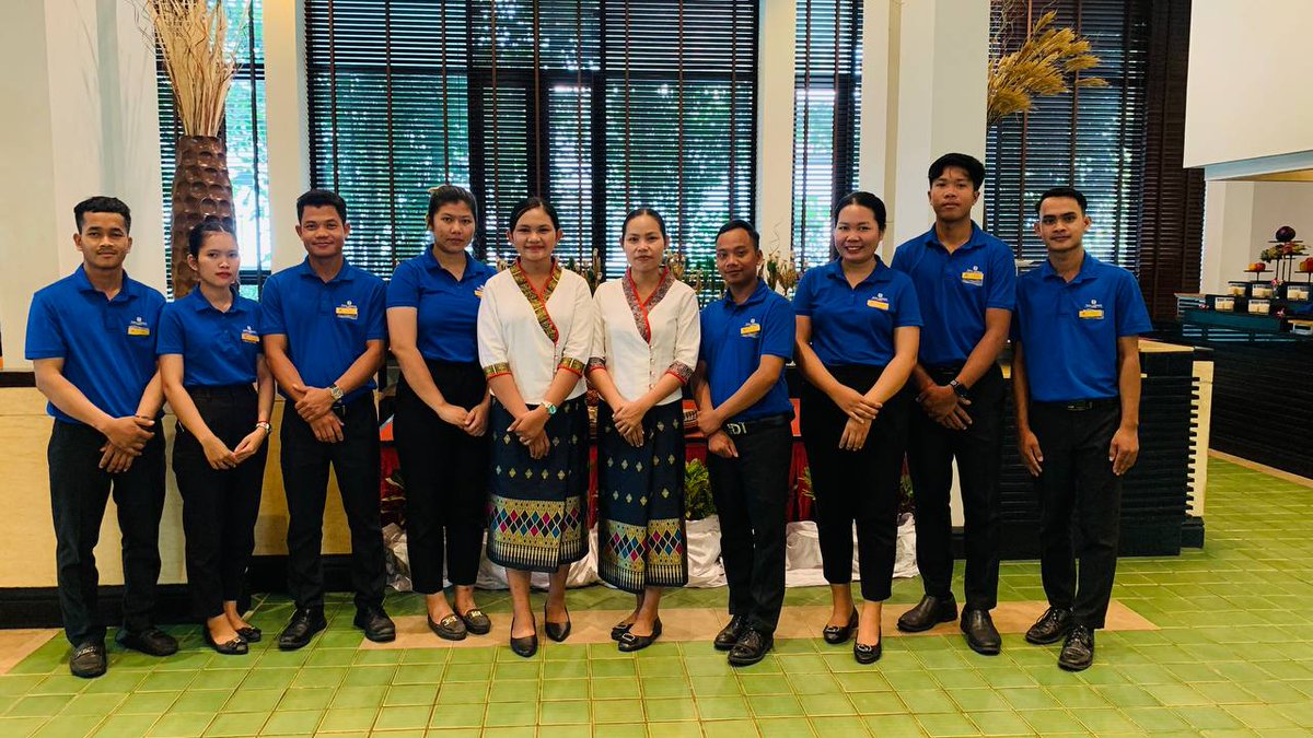 taraangkor's tweet image. Tara Angkors dedicated team is excited to welcome you for your next event .

Whether its a lavish buffet lunch🍛, elegant dinner 🎉, or custom catering experience

 #Siemreap #freepool #SiemReapHotel #staffattaraangkor #employee #LuxuryExperience