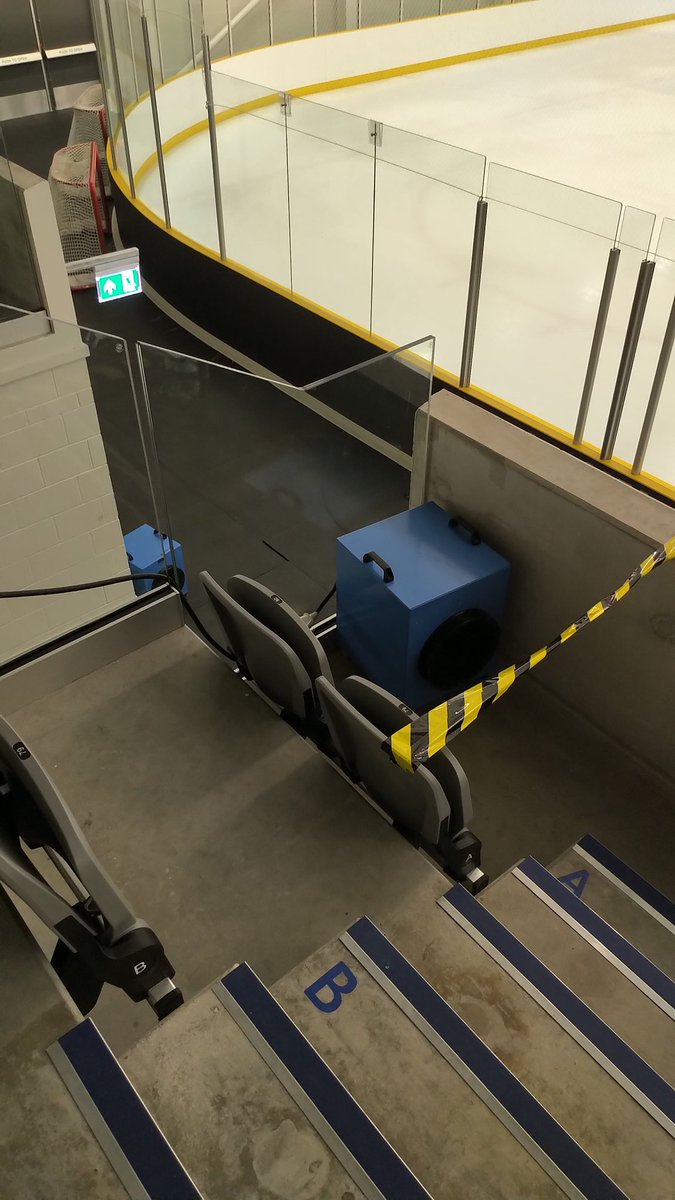 CraigPolley1's tweet photo. How #disappointing that the #architects and #planners of the brand new @LeeValleyIce leisure centre forgot basic heating in the design, necessitating the hire of numerous expensive space heaters against the backdrop of nature, conservation and environment. 😥😤 https://t.co/F2VKEVrp7N