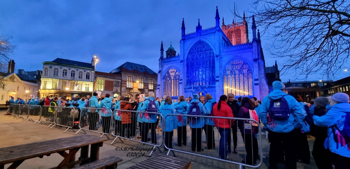 Sarah_B_2017's tweet photo. @walktheplank Wow!!!! What an awesome treat to be part of #TowerOfLight last night with fellow @HeyVolunteering #Volunteers
#ThankYou
#GroupB = #BestGroup 🤣 https://t.co/A6vyW9Fv86
