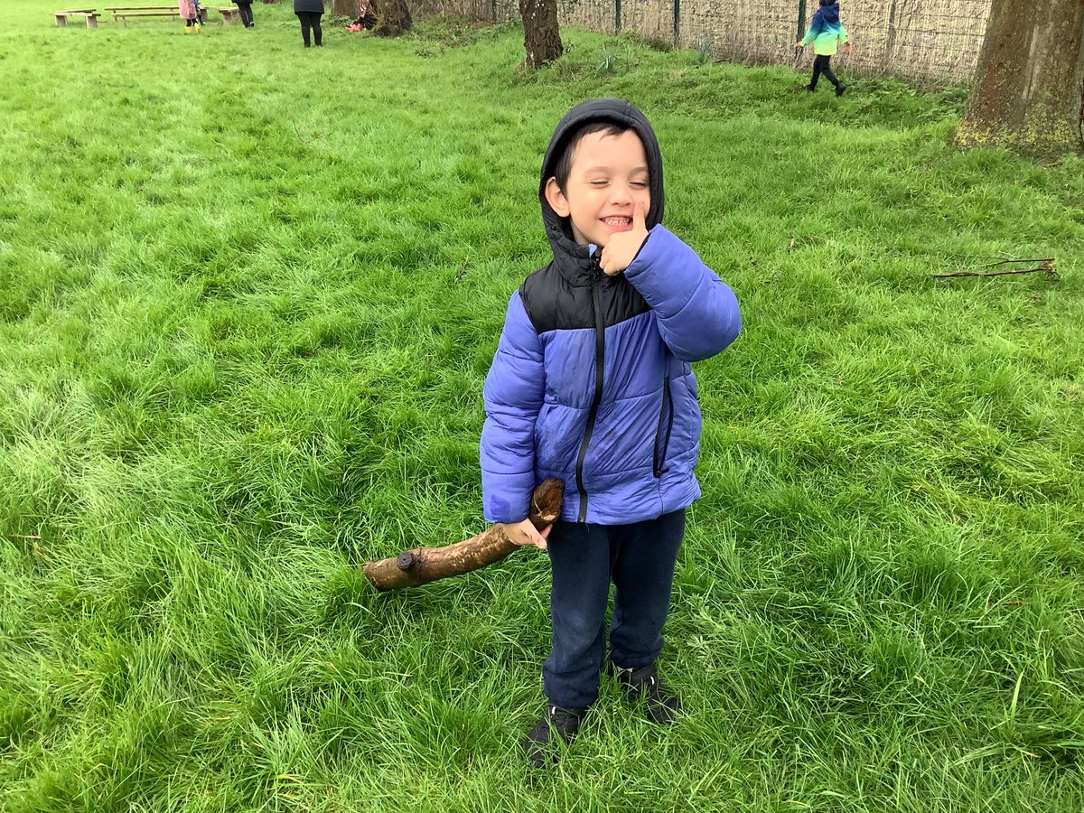 ColnbrookCofE's tweet photo. This week the school has been celebrating Wellbeing Week. Early Years, Year 1 &amp; Year 2 enjoyed Forest school. The children did a spot of bird watching, painted emotion pebbles &amp; learnt about nature 🌻🌳🖌️ https://t.co/xkEbixQo5y