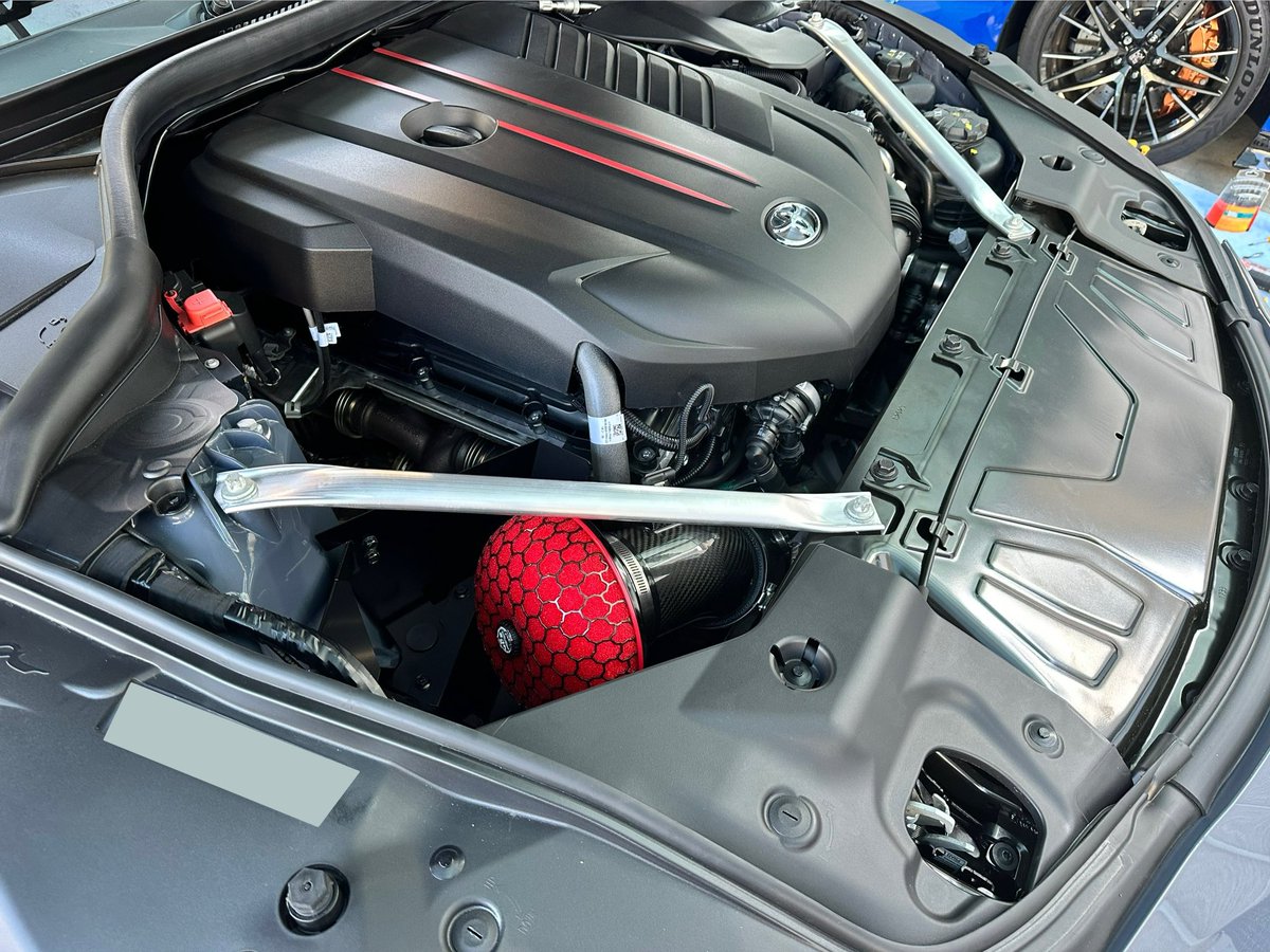 先輩スープラのダウンパイプとエアクリ交換した！

無事着いて良かった🥺
爆音やったwww

久しぶりに手が震える車だったwww