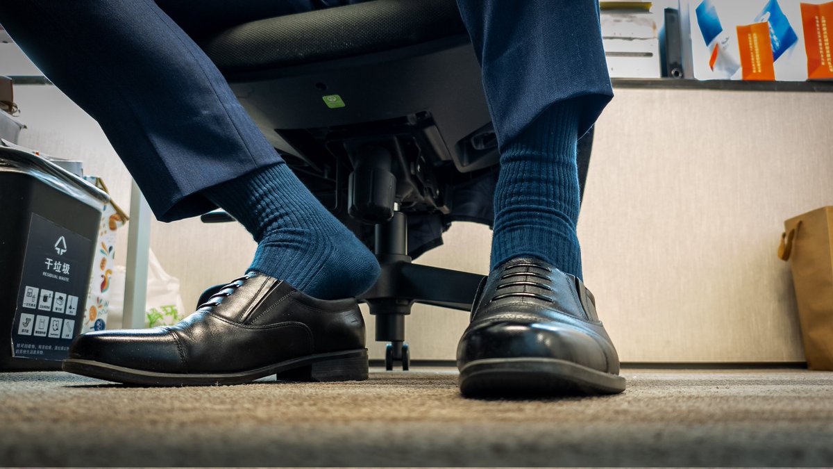 simon_socks tweet media