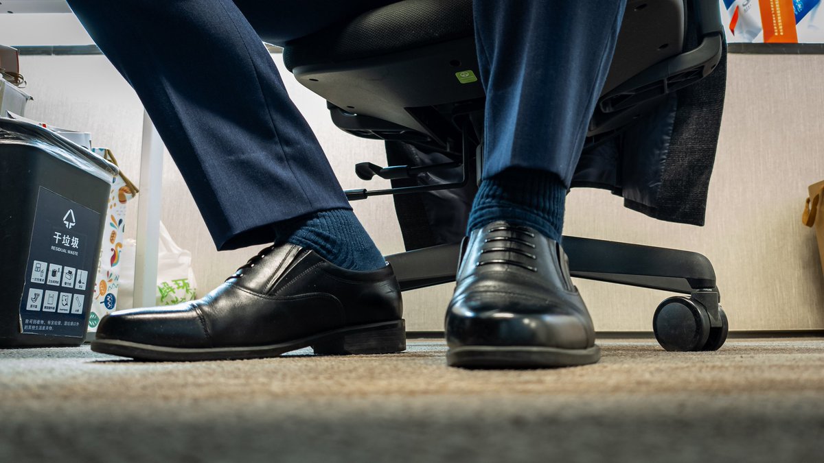 simon_socks tweet media