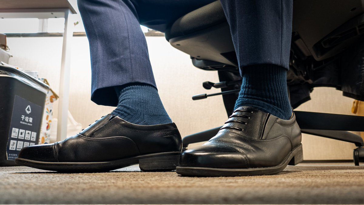 simon_socks tweet media