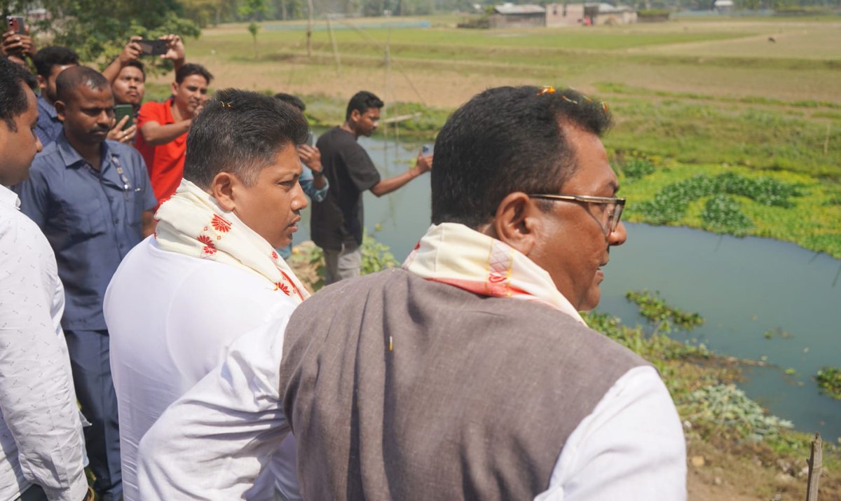 Ensuring flood and erosion protection, today I laid the foundation stone of Rs 1.3387 crore Anti River Bank Erosion scheme at Bhuyanpatty and Haladhi Ati area of Nagaon. @rupaksarmahbjp