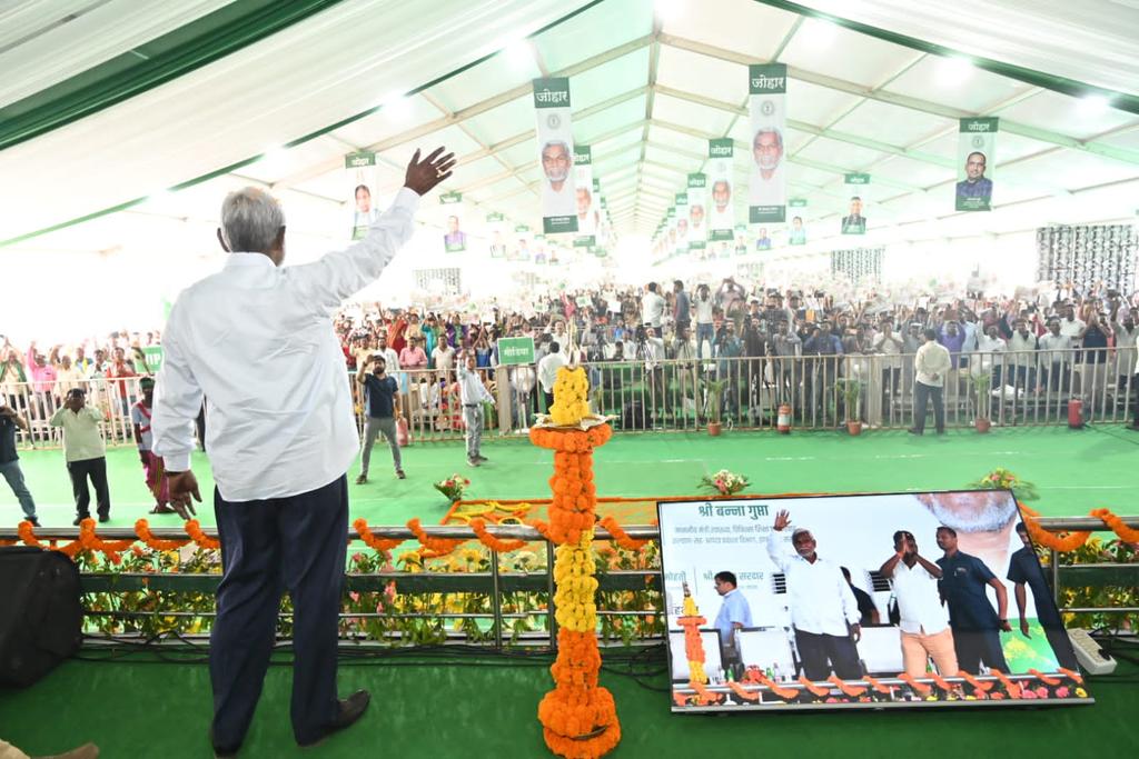 पोटका तथा चाकुलिया में डिग्री कॉलेज के शिलान्यास कार्यक्रम में शामिल हुए मुख्यमंत्री श्री @ChampaiSoren