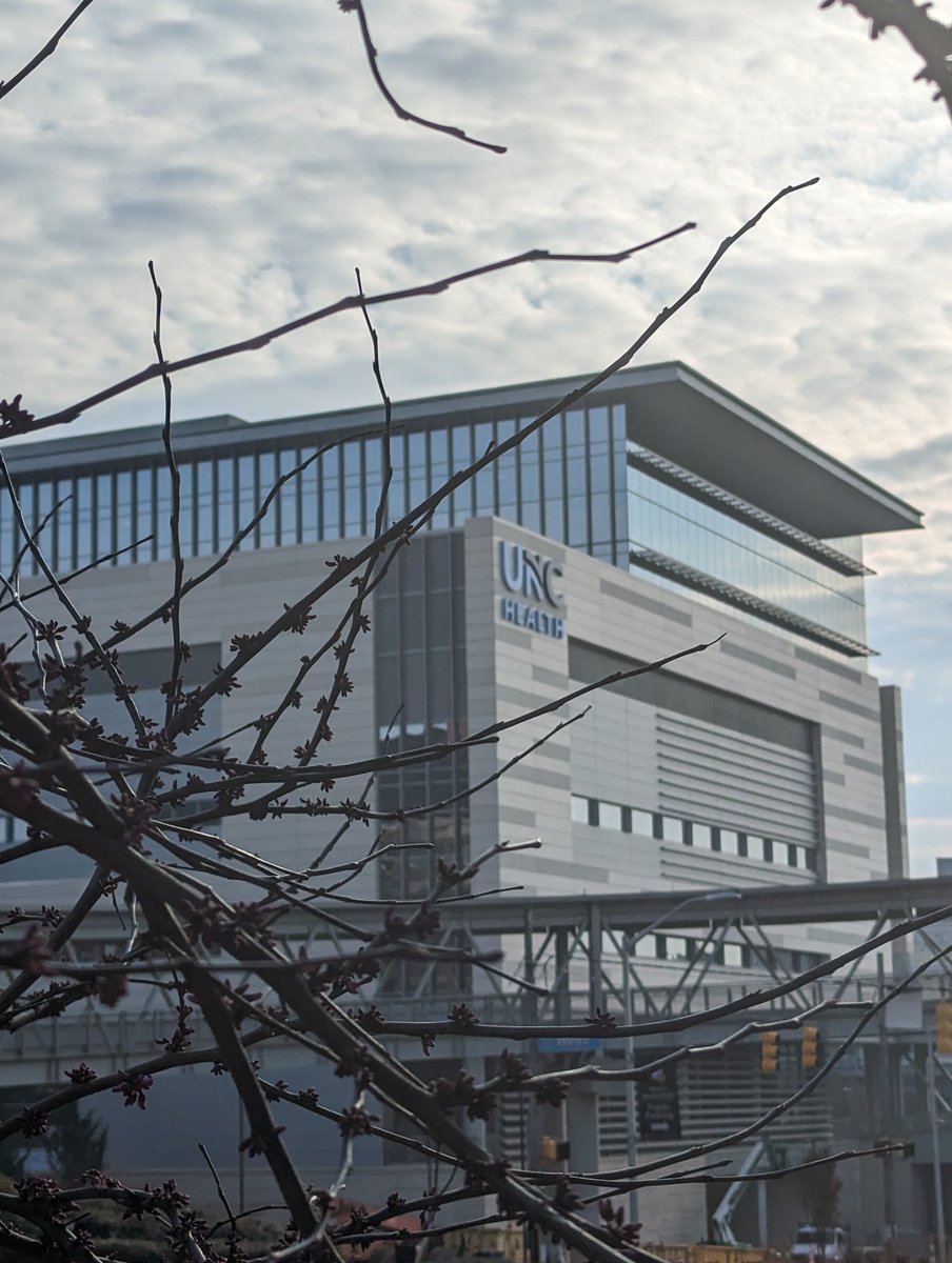 BrainIsThePath's tweet image. Had a great time talking about updates in #myositis pathologic diagnosis across town at @UNCMedCenter Rheumatology Grand Rounds! Strengthening our neuromuscular power in the Southeast together. And doesn't hurt that Spring has sprung on the UNC campus. 🌷