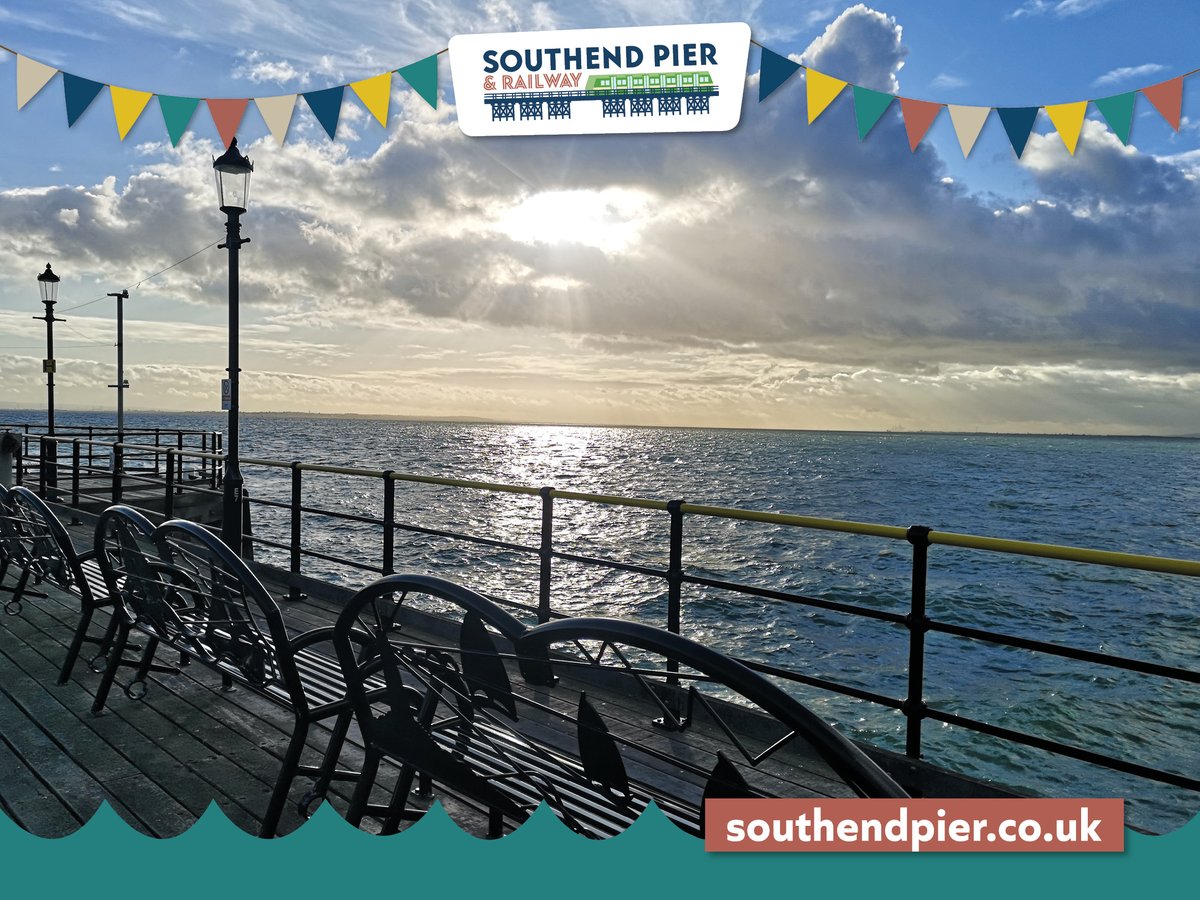 🕙 NEW OPENING HOURS REMINDER 🕑 We will be moving to our new spring opening hours from Monday 25 March! Opening daily from 10:15am - 6pm (Last entrance 1 hour before closing). Plan your next visit soon! 👇👇 southendpier.co.uk