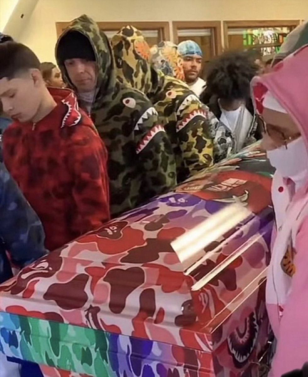 HardestFitPics's tweet photo. REST IN BAPE https://t.co/zDUkRkV8hX