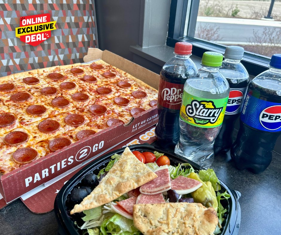 Friday GIVEAWAY time 🥳🙌 Enter for a chance to win a $100 Ledo Pizza gift card!

TO ENTER:
1️⃣ Retweet this post and follow <a href="/LedoPizza/">Ledo Pizza</a> 
2️⃣ Leave a comment under this post and tag a friend 👇

Winner will be picked at 10pm tonight ⏱️
