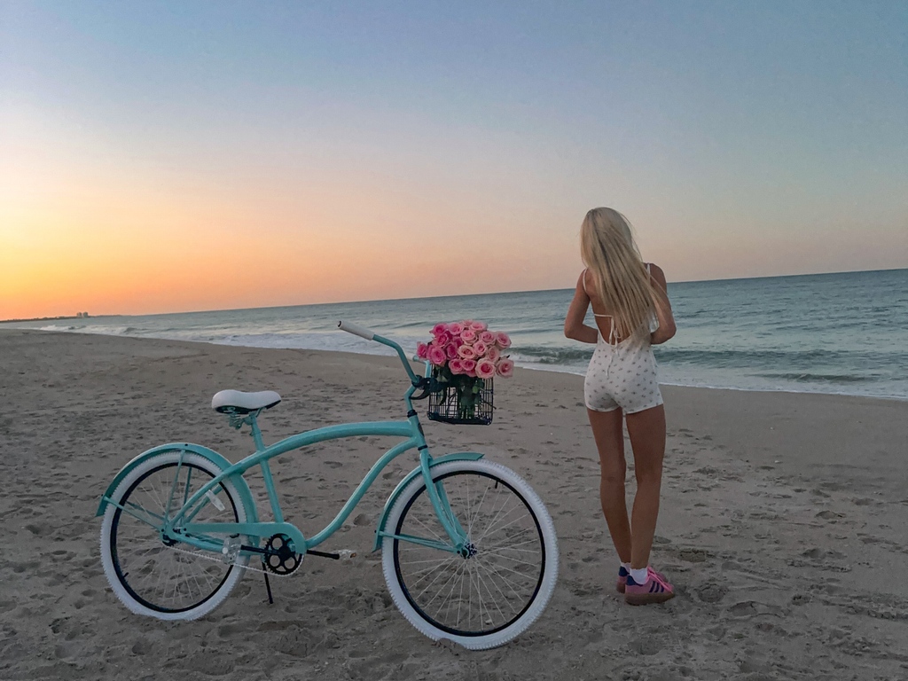villycustoms's tweet photo. Think Spring and Save 25% on all custom orders with promo code SPRING. Act fast; this deal will only be in full bloom until April 1st.

📸: @blonde_and_beachy https://t.co/VZmNse5onj