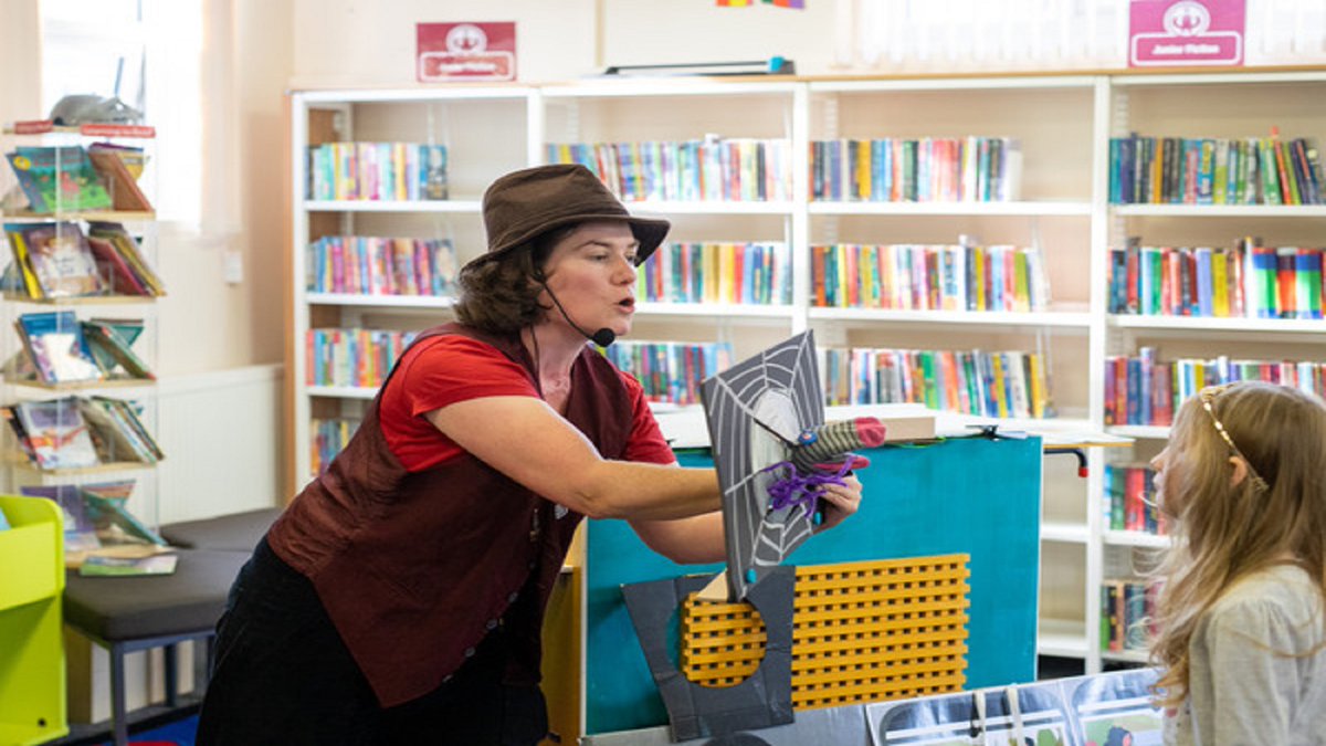 👀 Our district’s annual celebration of words, WordFest, is back in May.
 
😃 They’ll be hundreds of free and exciting events.

👉 What do you like the most about WordFest?

For details see: orlo.uk/CVJNx