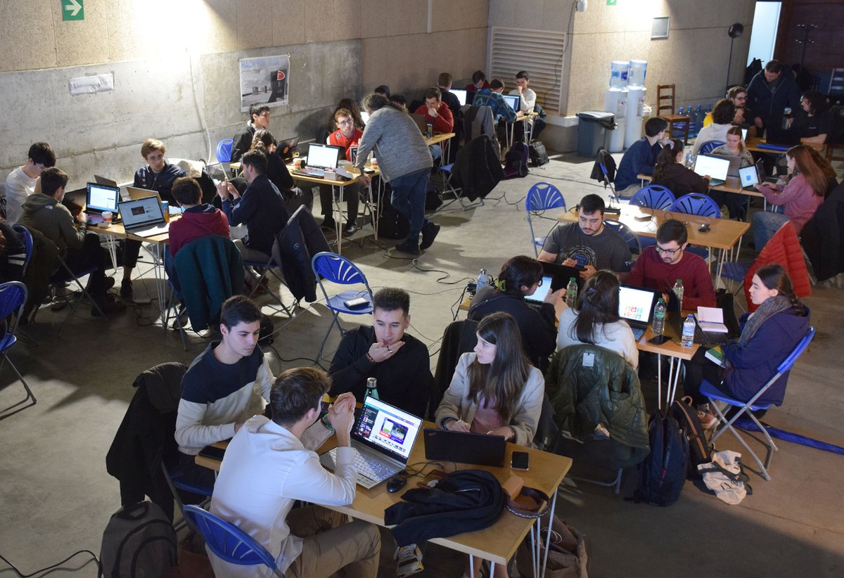 uvigo's tweet image. ⚠️#HackForGood reta o estudantado a imaxinar (e crear) un mundo máis sostible e os 11 equipos que participan na fase viguesa presentarán mañá sábado os proxectos que desenvolveron ao longo de 48 horas.

➡️ i.mtr.cool/qqoscvalue

#UVigo100x100 #SempreUVigo #VivoUVigo #SomosUVigo