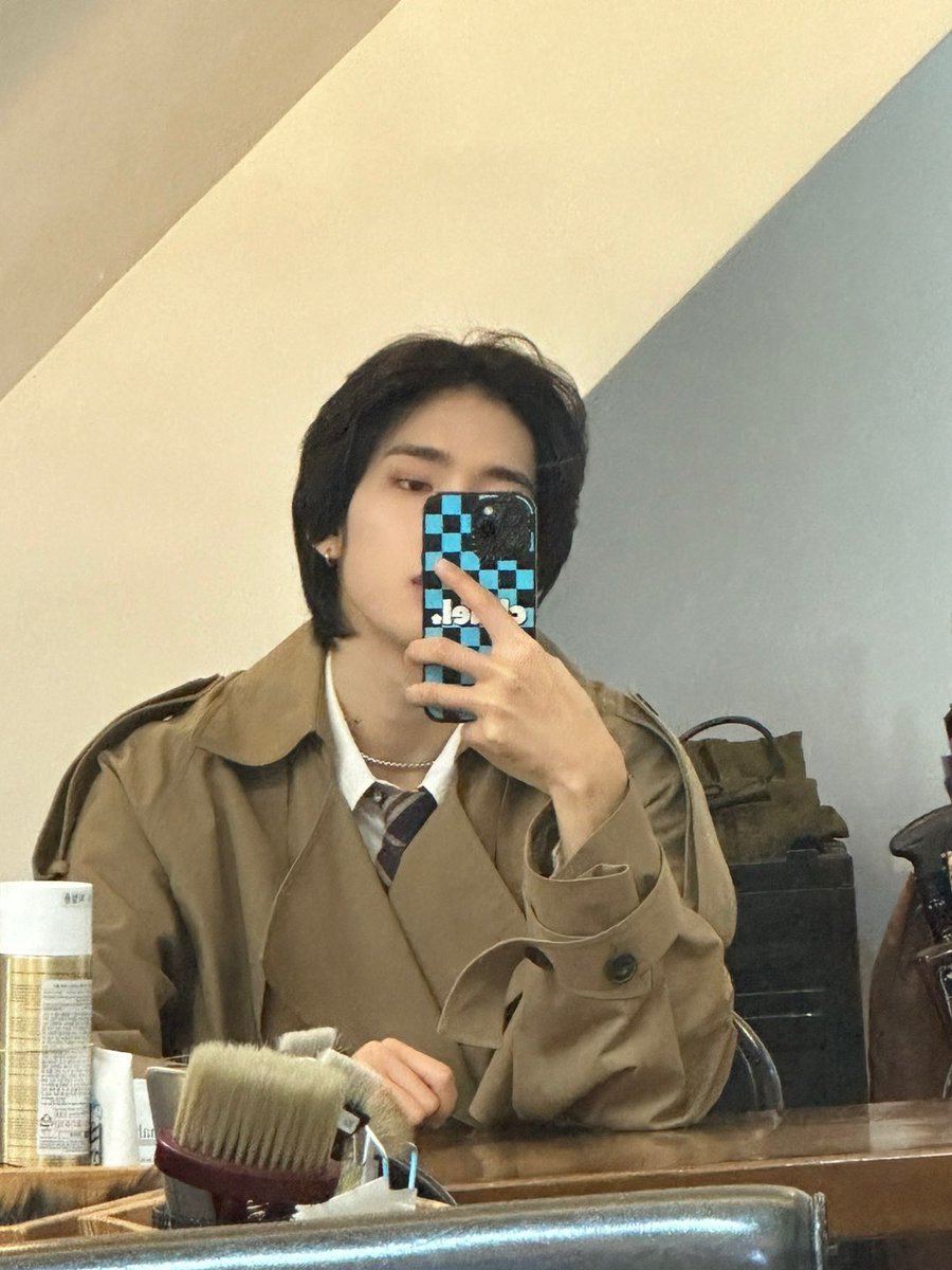 [#카엘]
오늘 하루도 고생했어 잘 자💙

#루네이트 #LUN8 #Chael #BUFF