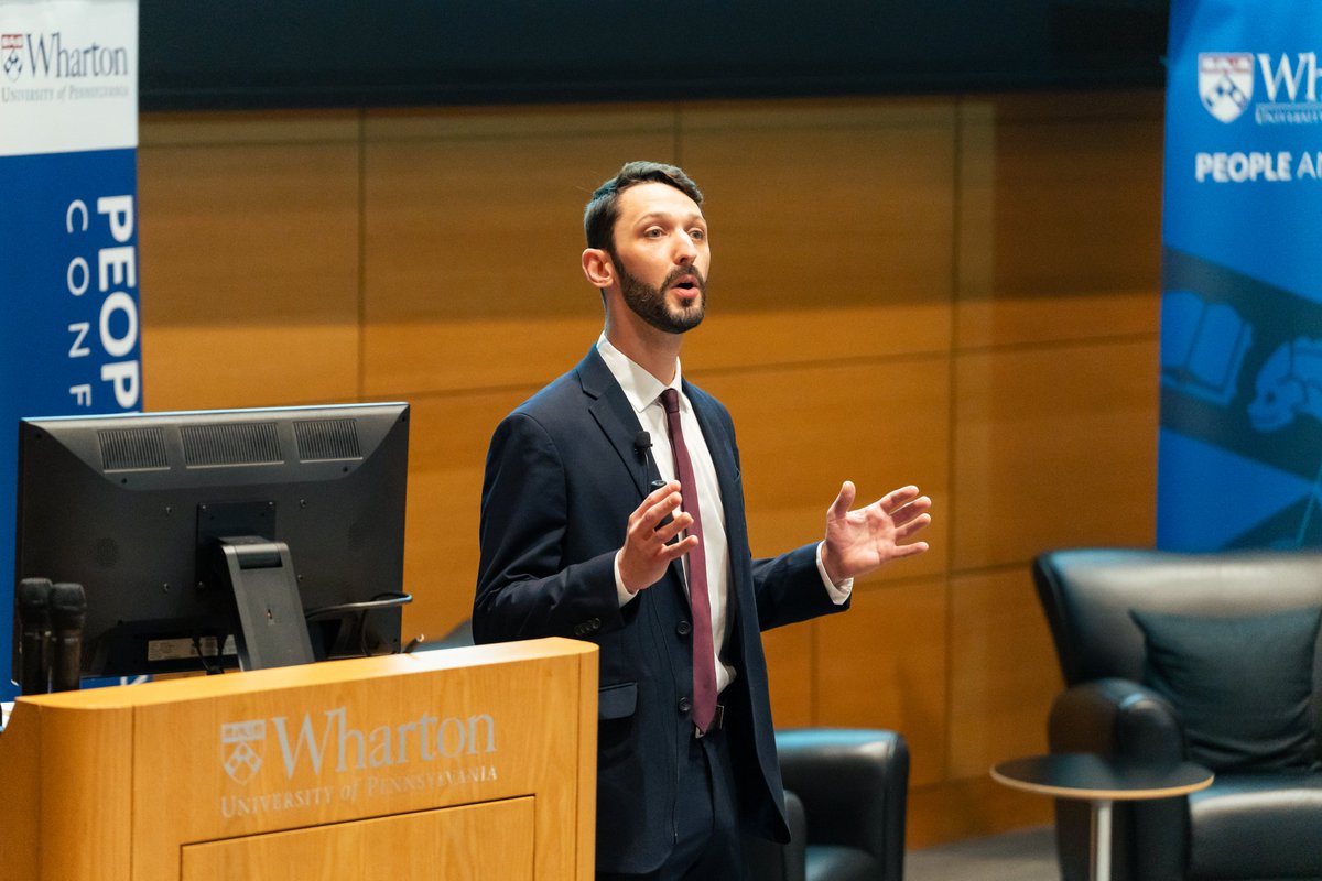 Congrats to the incredible team from @BerkeleyHaas who won 1st in the #PAC11 White Paper Competition! Your paper The Uneven Impact of Generative AI on Entrepreneurial Performance showed how tasks selected for #AI assistance shape who will benefit from Generative AI. @nickgotis