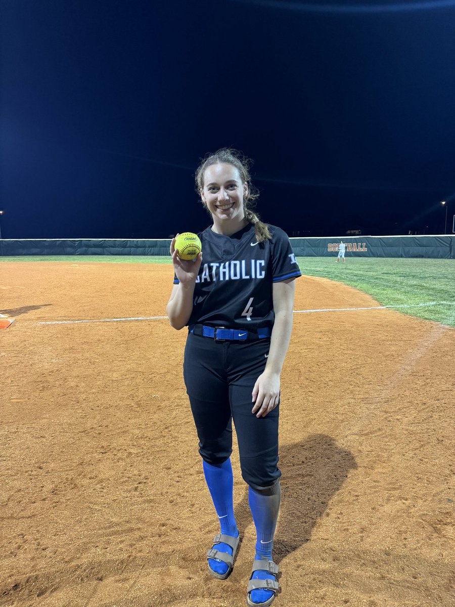 Knights Win 9-0!!!

<a href="/LilPriz16/">Katie Prisinzano</a> led off 6th w/ a walk. 3 batters later <a href="/kmatt2007/">Kayla Mattingly</a> 💙9 clears the bases scoring <a href="/Aevea2029/">Aevea Mosley-Franklin</a> <a href="/AvaEmmert/">Ava Emmert</a> and @abbyhammond23 who capped off the 9 run inning with a grand slam 💣
#4 was🔥in the ⭕️ striking out 13 👀

RBIs for C. Kelley and K. Willoughby