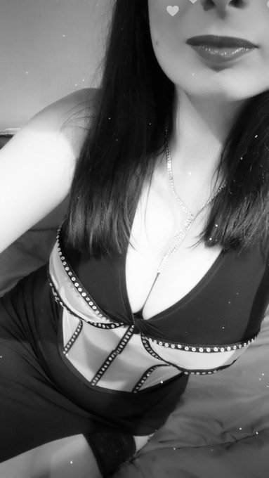 Pour terminer la semaine je vois souhaite un bon  #VendrediSeins  @AmatricesF @OrgasmicGroup https://t<a href="/tag/vendrediseins"class="tags"><span>#vendrediseins</span></a>