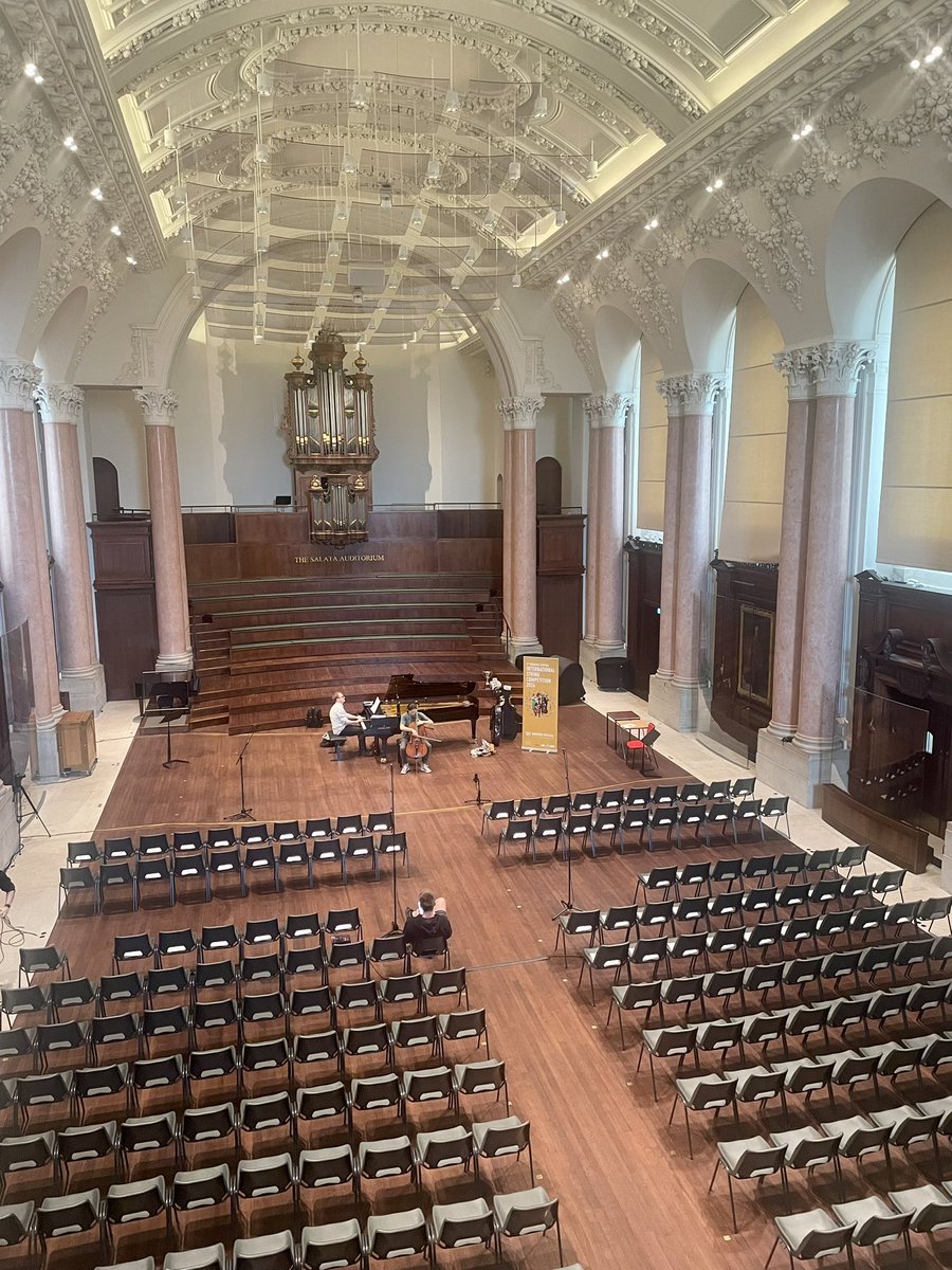 In @EtonCollLibrary for the Final of the 2024 Windsor Festival International String Competition. Who will win? Come and find out for yourself live here, 7:30pm, 🎫 available on the door. windsorfestival.com