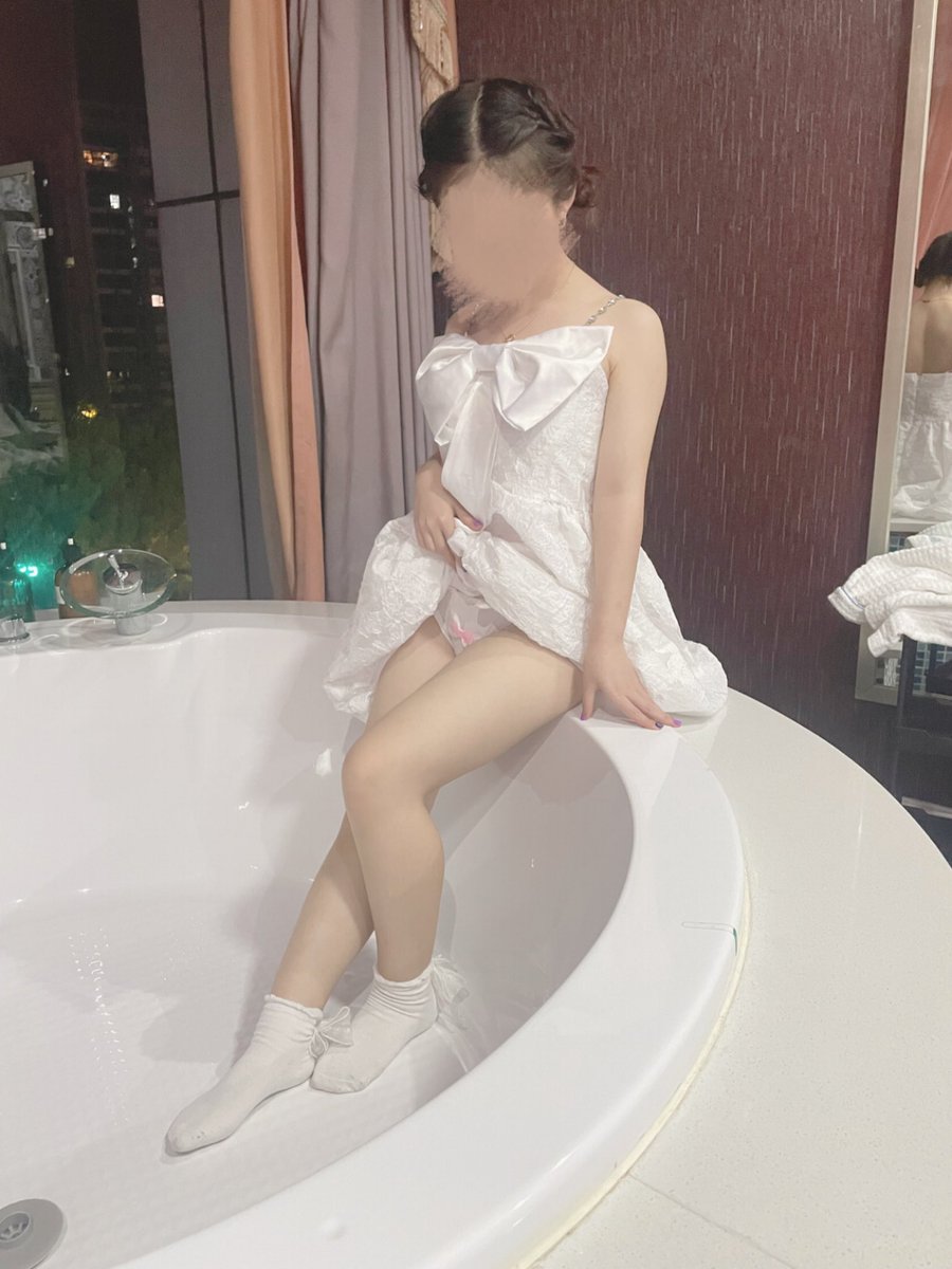 pupuda8's tweet photo. 025 仙林 现在，有没有情侣或者夫妻，酒吧小酌，合适活动 https://t.co/pUAJaVhSCz