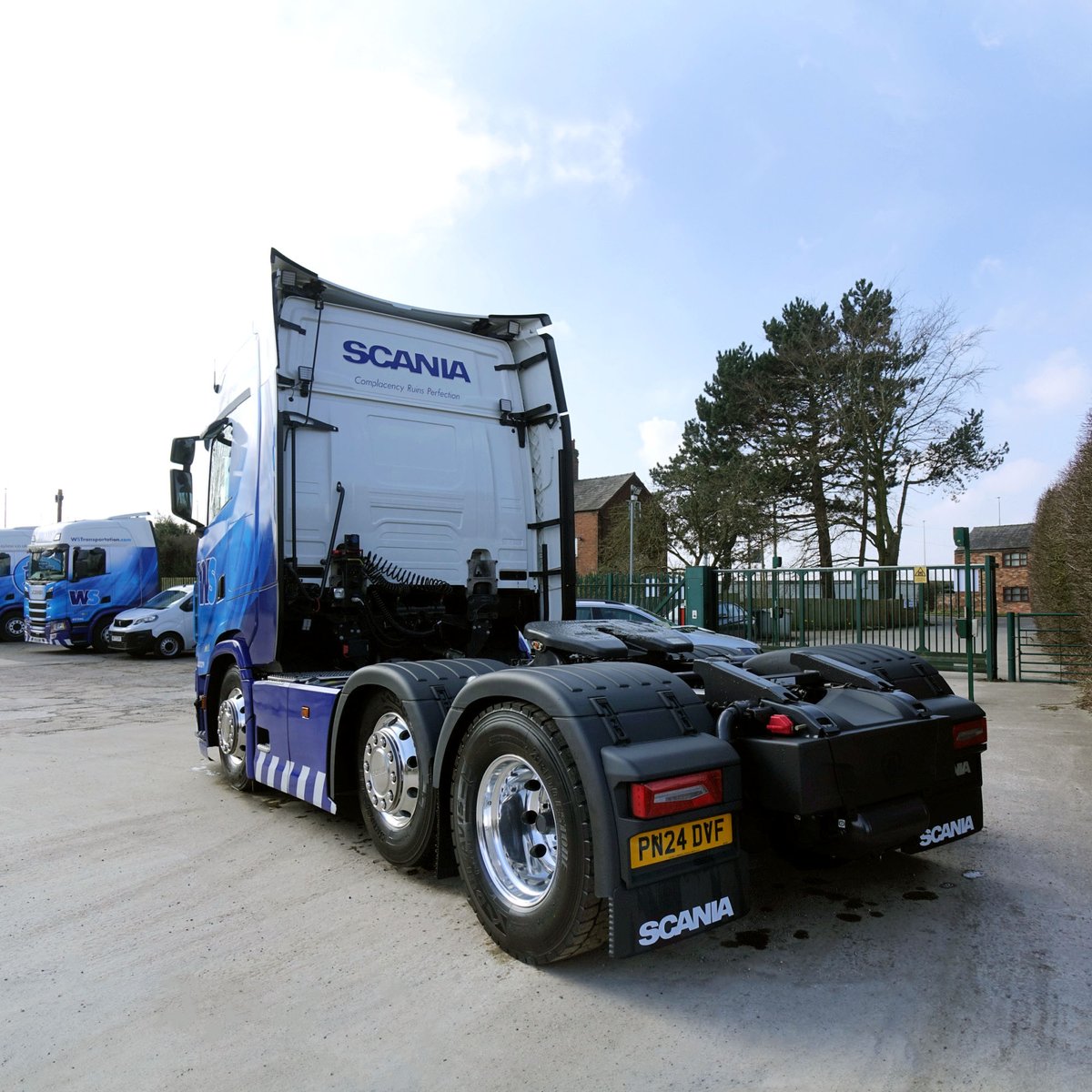 We are absolutely delighted to introduce our newest addition to the fleet: this stunning 24-plate Scania 560 S.
Its captivating appearance is guaranteed to command attention wherever it travels!
#wstransportation #drivenbyperfection #Scania #560s #ScaniaSuper #NewTruckDay