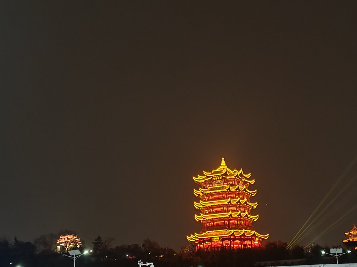 jayuar3's tweet photo. 武汉游 https://t.co/XuANWaviaX