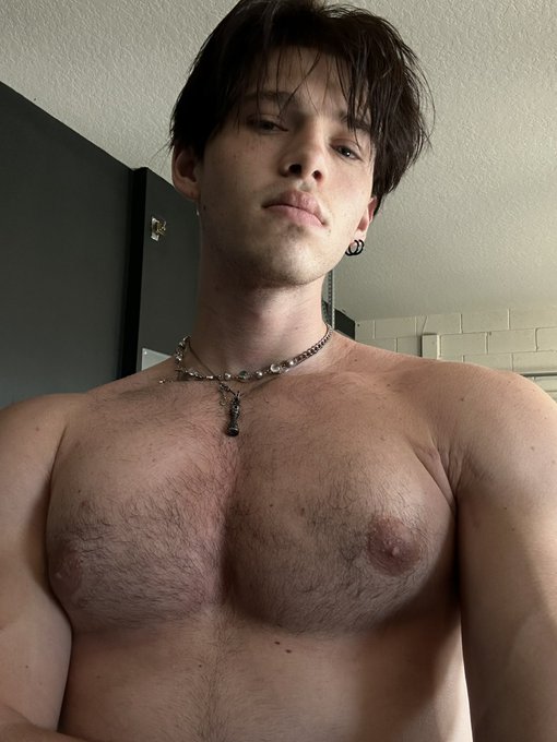 Heavy https://t.co/3i5ALF4OvW