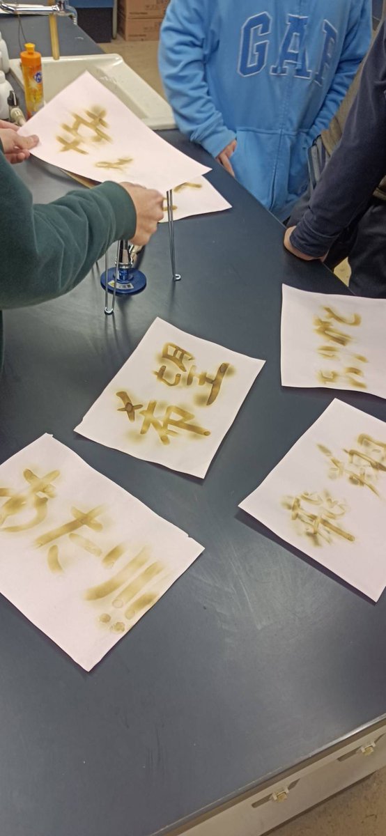 今日は3年生の先輩方へ三送会を行いました。
理研の礎を築いた先輩方を乗り越えて、よりアクティブな理研を目指していきます‼️