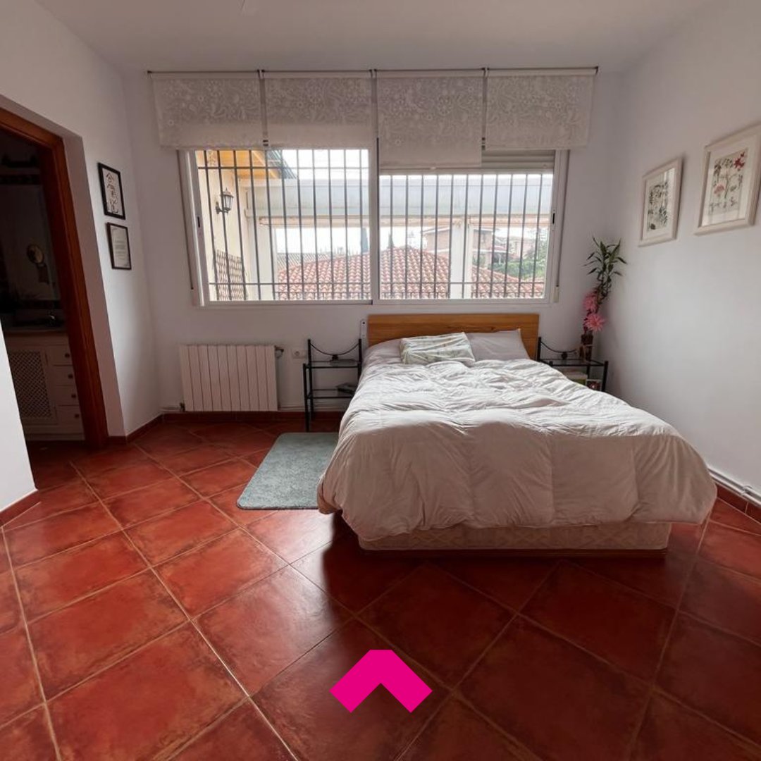 InmoBarin's tweet image. Fantástico chalet en el Brillante📍

📌 Nº de Referencia: 09-MB080
🛏 Habitaciones: 8
🚿 Baños: 4
⛏ Metros construidos: 336

🌐Toda la información en nuestra web:
inmobiliariabarin.com/inmueble-20343…