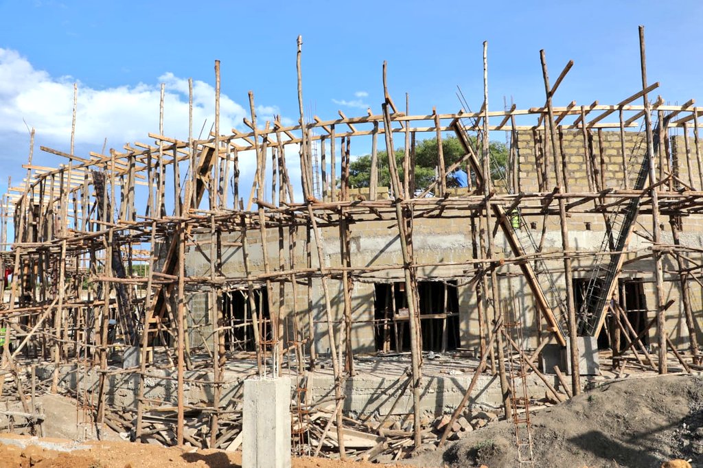 gladyswanga's tweet photo. The construction of the modern fish market at Koginga Beach in Homa Bay Sub County is proceeding smoothly. Once finished, the market will be equipped with cabins, refrigeration and storage facilities, live catch handling areas, as well as offices. This market will not only promote economic development in our community but also act as a key supplier of fresh fish to the region and beyond.
#UnlockingEndlessPotential