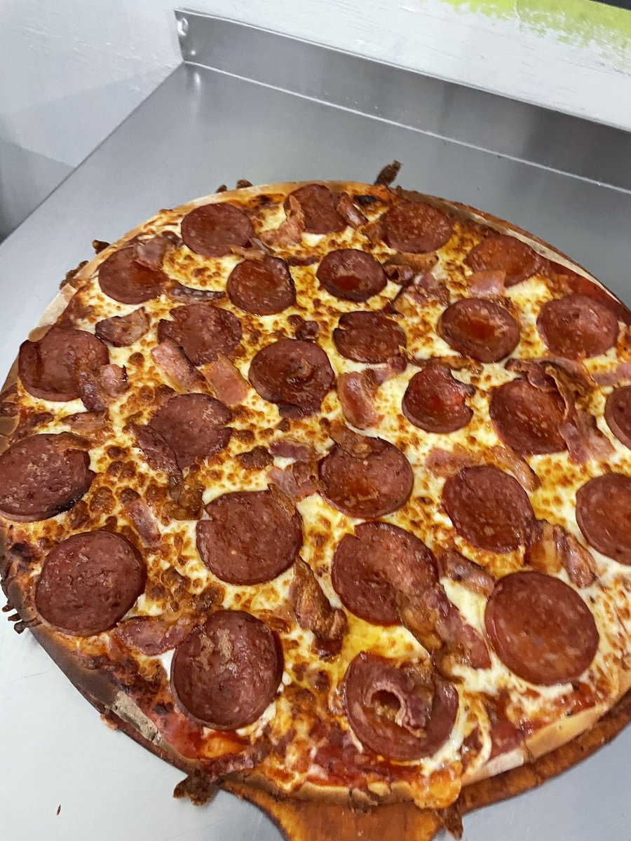 Walk In Wednesday….. any large pizza for 25$