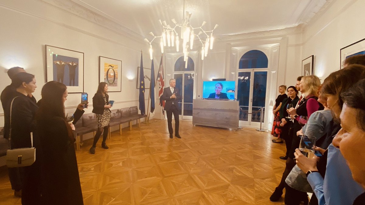 ‘Collaboration is about future, not past,' emphasised amb @ViljarLubi at a reception for e-gov trilateral collaboration btwn 🇬🇧🇺🇦🇪🇪. We face similar challenges in digital transformation. Instead of struggling alone, we can empower each other with sharing experiences & approaches.